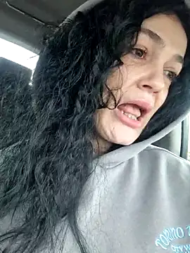 Snapshot of JadeLure chatting on 4, 10, 2025 JadeLure online show from 4, 10, 2025