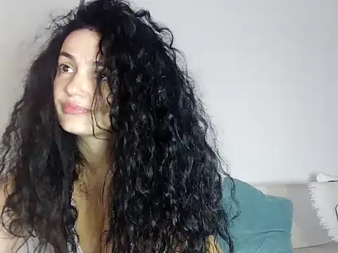 Snapshot of JadeLure chatting on 3, 11, 2025 JadeLure online show from 3, 11, 2025