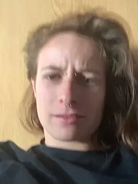 GoldenPussy1329 online show from 28, 3, 2026