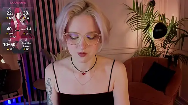 luna son online show from 28, 11, 2025