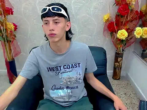 Snapshot of thaigo_twink38 chatting on 2, 10, 2025 thaigo twink38 online show from 2, 10, 2025