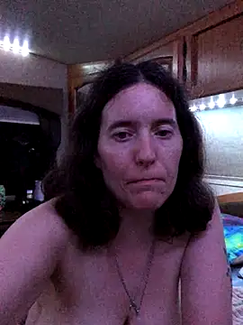 Snapshot of Petite83 chatting on 29, 9, 2025 Petite83 online show from 29, 9, 2025