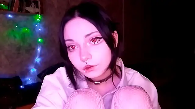 Snapshot of Beeping_Creature chatting on 20, 10, 2025 Beeping Creature online show from 20, 10, 2025