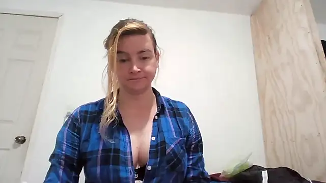 Snapshot of vagimosa chatting on 22, 10, 2025 vagimosa online show from 22, 10, 2025