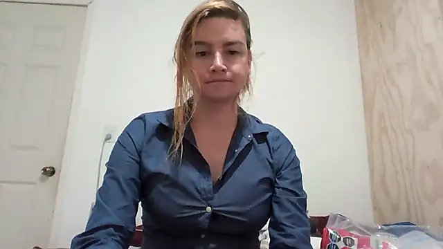 Snapshot of vagimosa chatting on 27, 10, 2025 vagimosa online show from 27, 10, 2025