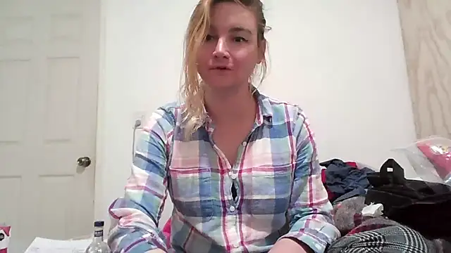 Snapshot of vagimosa chatting on 1, 11, 2025 vagimosa online show from 1, 11, 2025