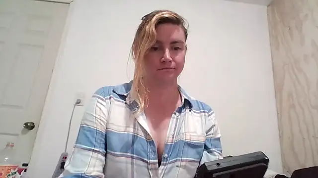 Snapshot of vagimosa chatting on 3, 11, 2025 vagimosa online show from 3, 11, 2025