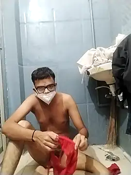 Snapshot of sexybobby13 chatting on 1, 10, 2025 sexybobby13 online show from 1, 10, 2025