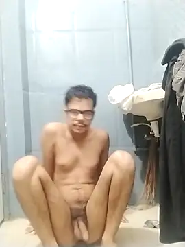 Snapshot of sexybobby13 chatting on 2, 11, 2025 sexybobby13 online show from 2, 11, 2025