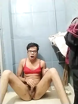 Snapshot of sexybobby13 chatting on 24, 11, 2025 sexybobby13 online show from 24, 11, 2025