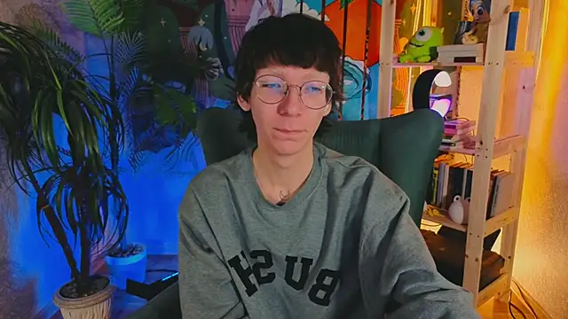 Snapshot of TommieHi chatting on 25, 10, 2025 TommieHi online show from 25, 10, 2025