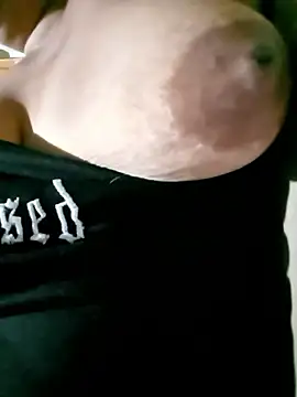 Snapshot of Hotmommax chatting on 9, 1, 2026 Hotmommax online show from 9, 1, 2026