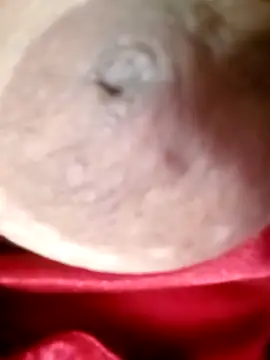 Snapshot of Hotmommax chatting on 4, 2, 2026 Hotmommax online show from 4, 2, 2026