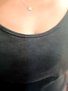 Snapshot of Hotmommax chatting on 16, 3, 2026 Hotmommax online show from 16, 3, 2026