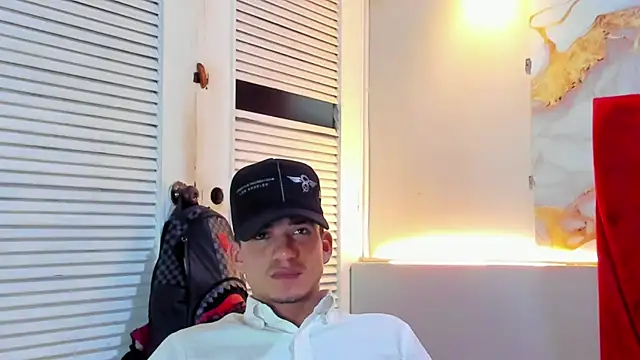 Snapshot of daniscot chatting on 8, 1, 2026 daniscot online show from 8, 1, 2026