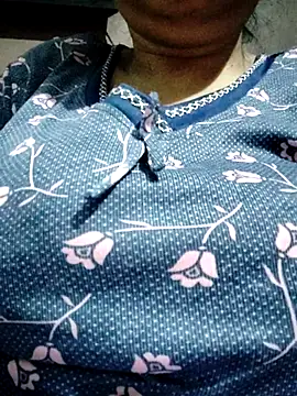 Snapshot of Hot__bhabhi_99 chatting on 11, 10, 2025 Hot bhabhi 99 online show from 11, 10, 2025