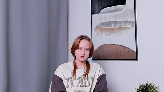 Snapshot of CindaStuder chatting on 28, 9, 2025 CindaStuder online show from 28, 9, 2025