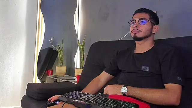 Jaybrown  1 online show from 31, 10, 2025