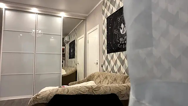 Snapshot of RebelKitsune chatting on 31, 10, 2025 RebelKitsune online show from 31, 10, 2025