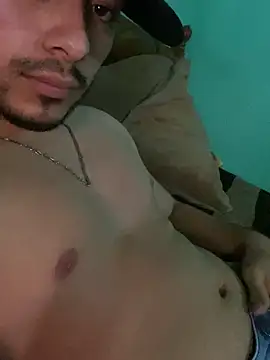 Snapshot of Zafirito chatting on 8, 11, 2025 Zafirito online show from 8, 11, 2025