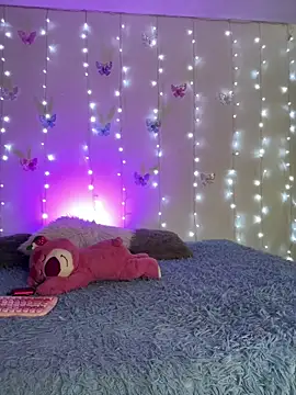 Snapshot of Candyyy_11 chatting on 29, 10, 2025 Candyyy 11 online show from 29, 10, 2025