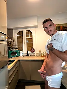 Snapshot of WildFlame2525 chatting on 11, 10, 2025 WildFlame2525 online show from 11, 10, 2025