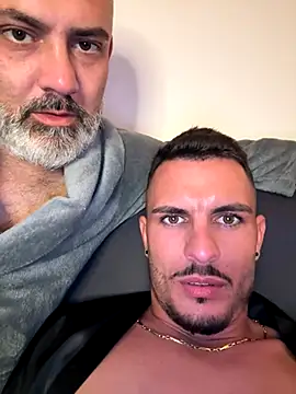 Snapshot of WildFlame2525 chatting on 18, 10, 2025 WildFlame2525 online show from 18, 10, 2025