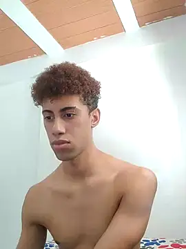 Snapshot of The_boy_good chatting on 9, 10, 2025 The boy good online show from 9, 10, 2025