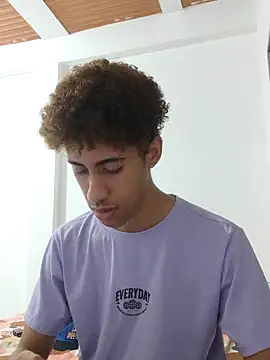 Snapshot of The_boy_good chatting on 28, 10, 2025 The boy good online show from 28, 10, 2025