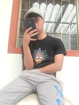 Snapshot of The_boy_good chatting on 13, 11, 2025 The boy good online show from 13, 11, 2025