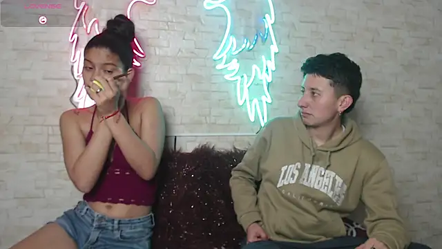 Snapshot of Gaby_and_Mei chatting on 3, 10, 2025 Gaby and Mei online show from 3, 10, 2025