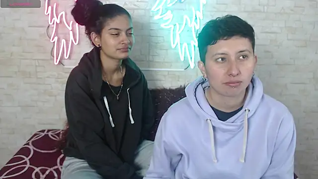 Snapshot of Gaby_and_Mei chatting on 17, 10, 2025 Gaby and Mei online show from 17, 10, 2025