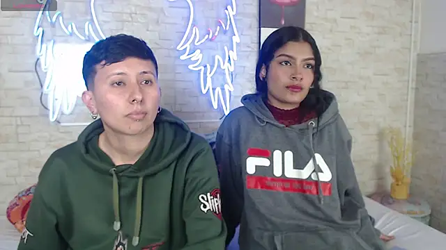 Snapshot of Gaby_and_Mei chatting on 16, 11, 2025 Gaby and Mei online show from 16, 11, 2025