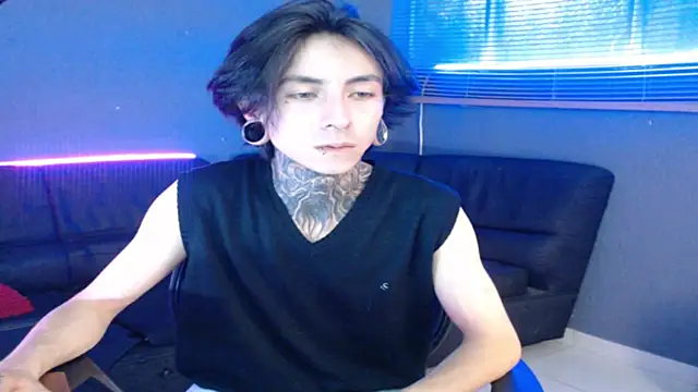 Snapshot of Kuregari_xs chatting on 10, 11, 2025 Kuregari xs online show from 10, 11, 2025