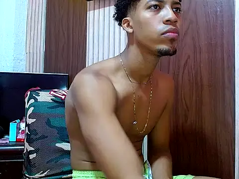 Snapshot of andreswj_bigcock20 chatting on 28, 9, 2025 andreswj bigcock20 online show from 28, 9, 2025