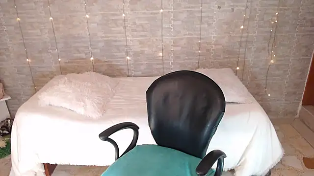 Sofia granny online show from 12, 4, 2026