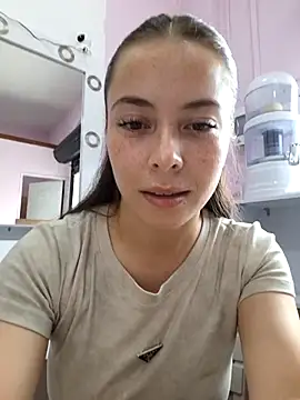 EmmaValencia  online show from 7, 11, 2025