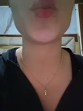 Snapshot of EmmaValencia_ chatting on 18, 6, 2026 EmmaValencia online show from 18, 6, 2026