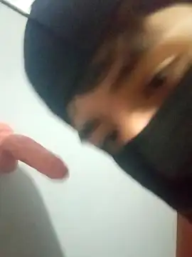 Snapshot of Balaclavaboys chatting on 9, 11, 2025 Balaclavaboys online show from 9, 11, 2025