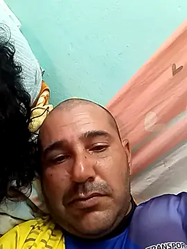 Snapshot of cesargoch87 chatting on 29, 9, 2025 cesargoch87 online show from 29, 9, 2025