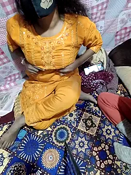 Snapshot of Your_seema_208 chatting on 15, 11, 2025 Your seema 208 online show from 15, 11, 2025