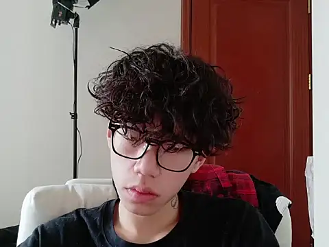 Snapshot of hangzi-0011 chatting on 30, 9, 2025 hangzi-0011 online show from 30, 9, 2025