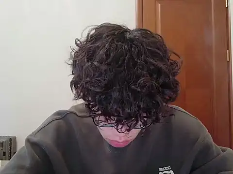 Snapshot of hangzi-0011 chatting on 2, 10, 2025 hangzi-0011 online show from 2, 10, 2025