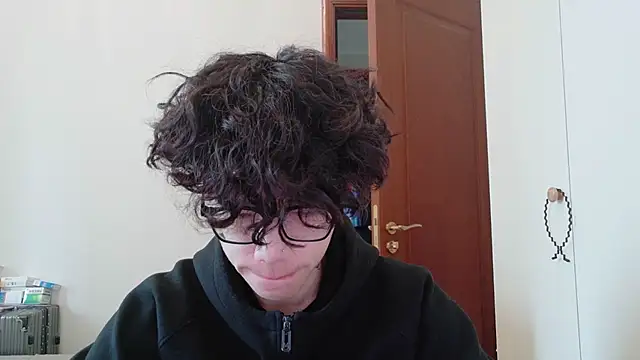 Snapshot of hangzi-0011 chatting on 16, 10, 2025 hangzi-0011 online show from 16, 10, 2025