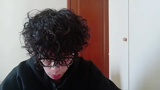 Snapshot of hangzi-0011 chatting on 23, 10, 2025 hangzi-0011 online show from 23, 10, 2025