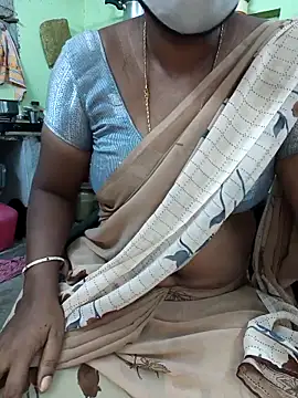 Snapshot of Tamilselviroja- chatting on 10, 10, 2025 Tamilselviroja- online show from 10, 10, 2025