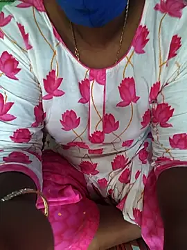 Snapshot of Tamilselviroja- chatting on 15, 10, 2025 Tamilselviroja- online show from 15, 10, 2025