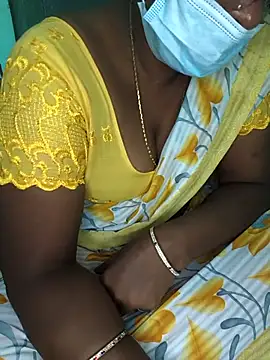 Snapshot of Tamilselviroja- chatting on 5, 11, 2025 Tamilselviroja- online show from 5, 11, 2025