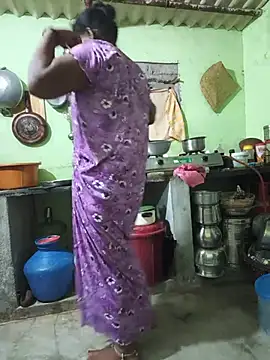 Snapshot of Tamilselviroja- chatting on 7, 7, 2026 Tamilselviroja- online show from 7, 7, 2026