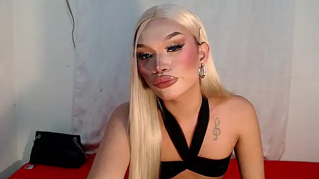 Snapshot of amandareddragon chatting on 8, 11, 2025 amandareddragon online show from 8, 11, 2025